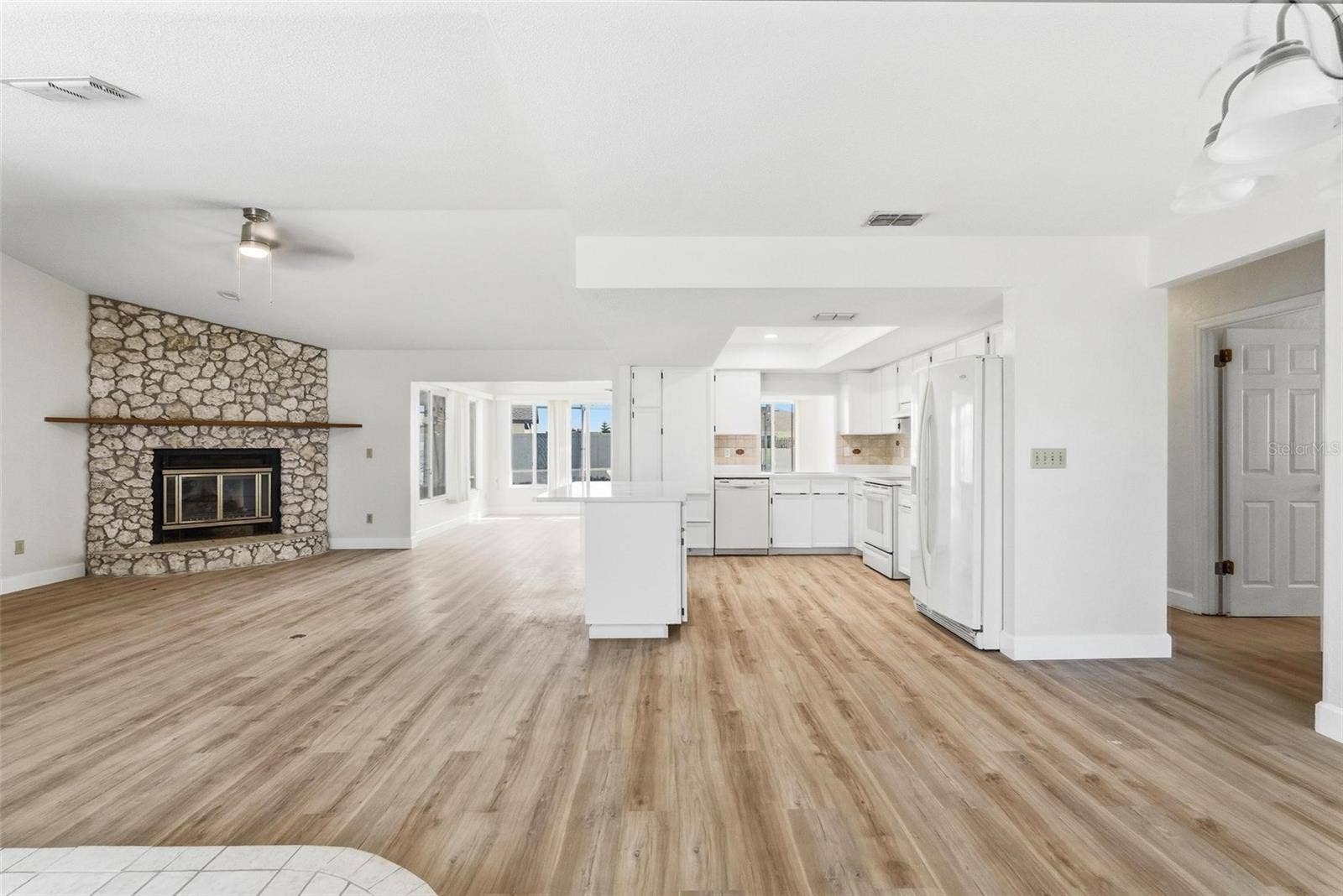 33 E SEA HARBOR, Ormond Beach, FL 32174 33 E SEA HARBOR, Ormond Beach, FL 32174