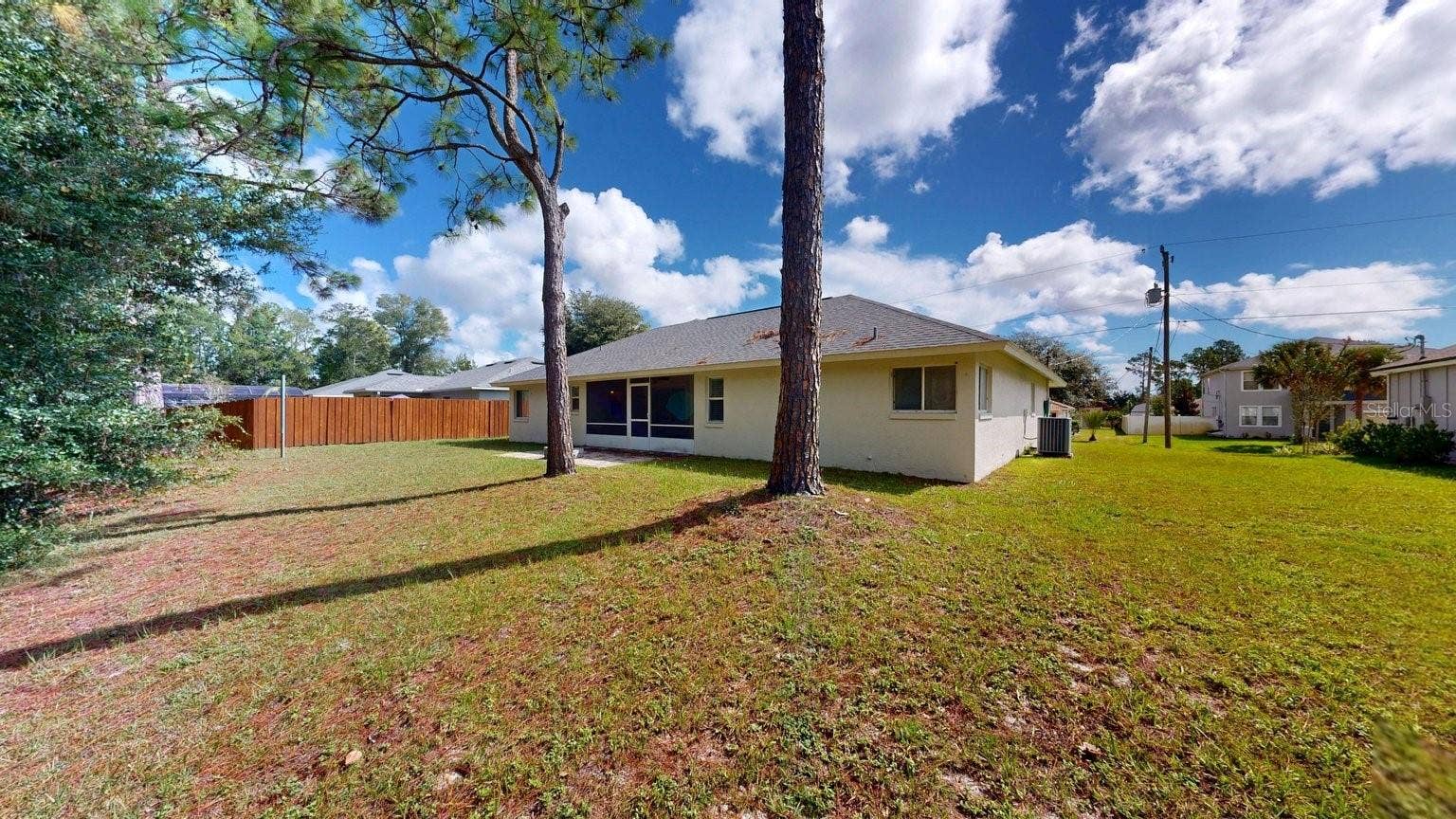 20 RUSSELL DRIVE, Palm Coast, FL 32164