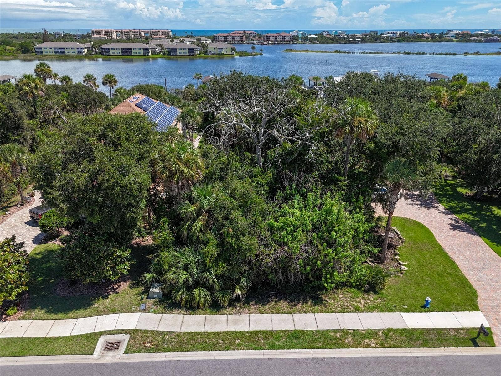 197 S RIVERWALK DRIVE, Palm Coast, FL 32137