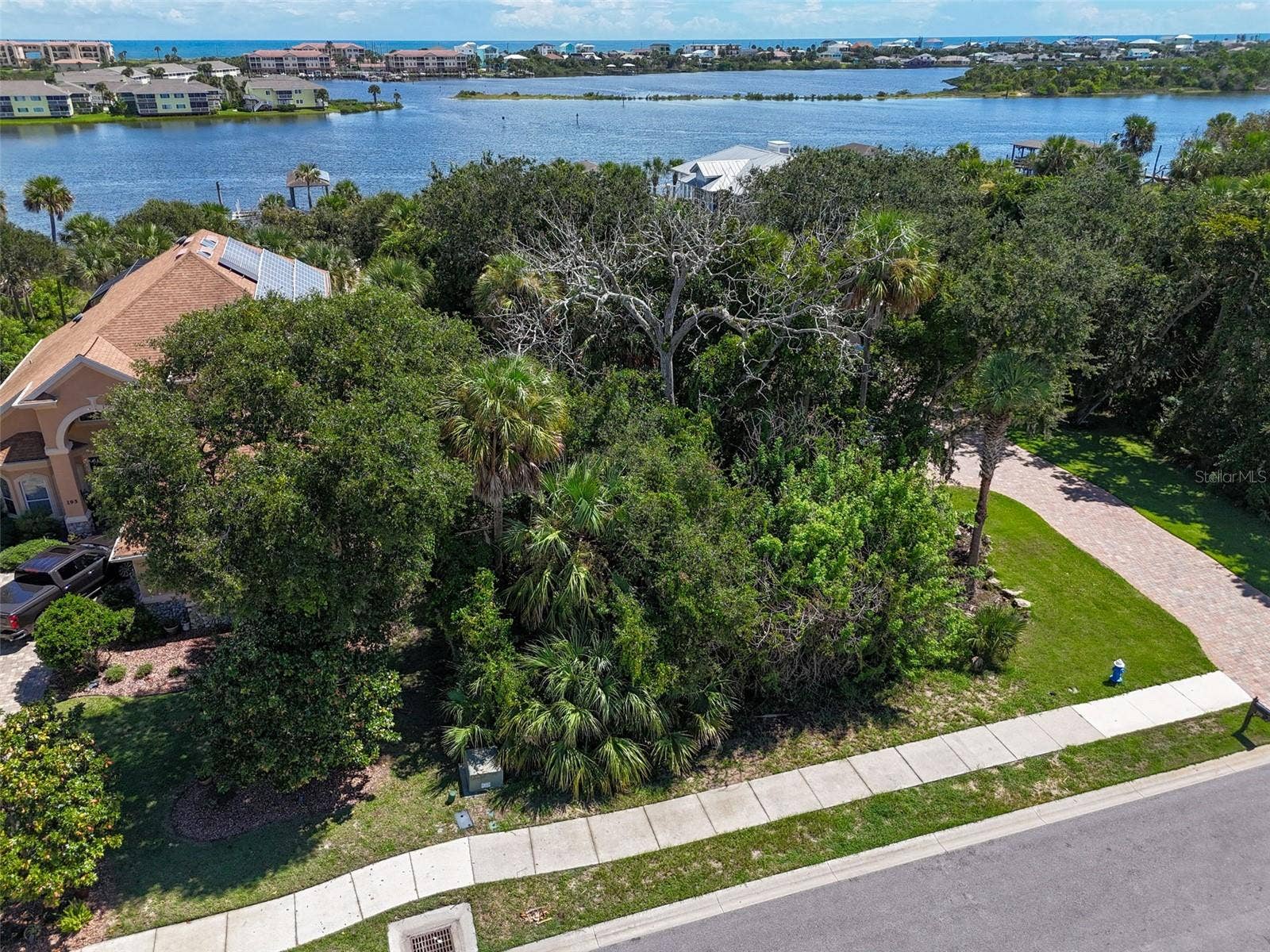 197 S RIVERWALK DRIVE, Palm Coast, FL 32137
