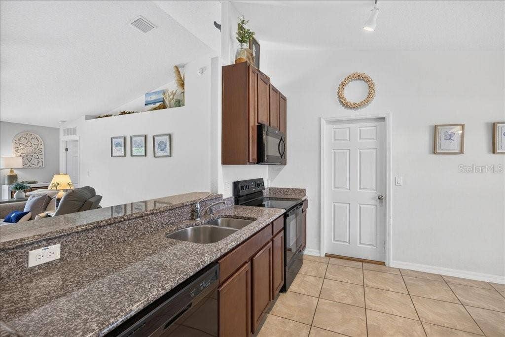 49 FORSYTHE LANE, Palm Coast, FL 32137 49 FORSYTHE LANE, Palm Coast, FL 32137