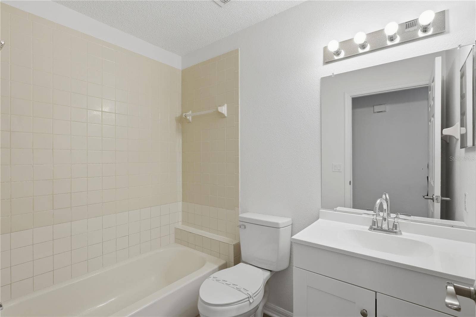 7 PALM LEAF LANE, Palm Coast, FL 32164 7 PALM LEAF LANE, Palm Coast, FL 32164