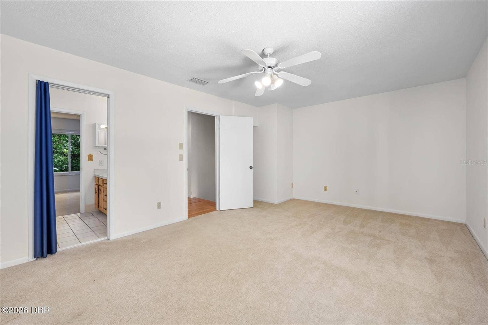 7 WATERFRONT COURT, Ormond Beach, FL 32174 7 WATERFRONT COURT, Ormond Beach, FL 32174