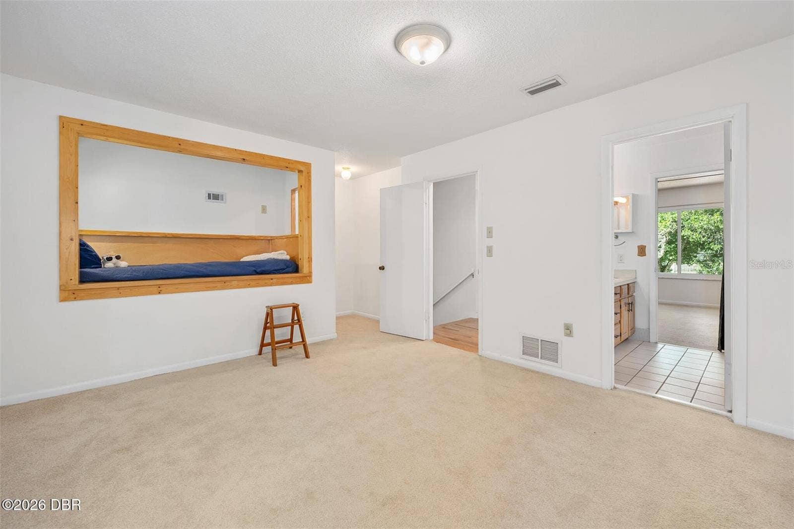 7 WATERFRONT COURT, Ormond Beach, FL 32174 7 WATERFRONT COURT, Ormond Beach, FL 32174