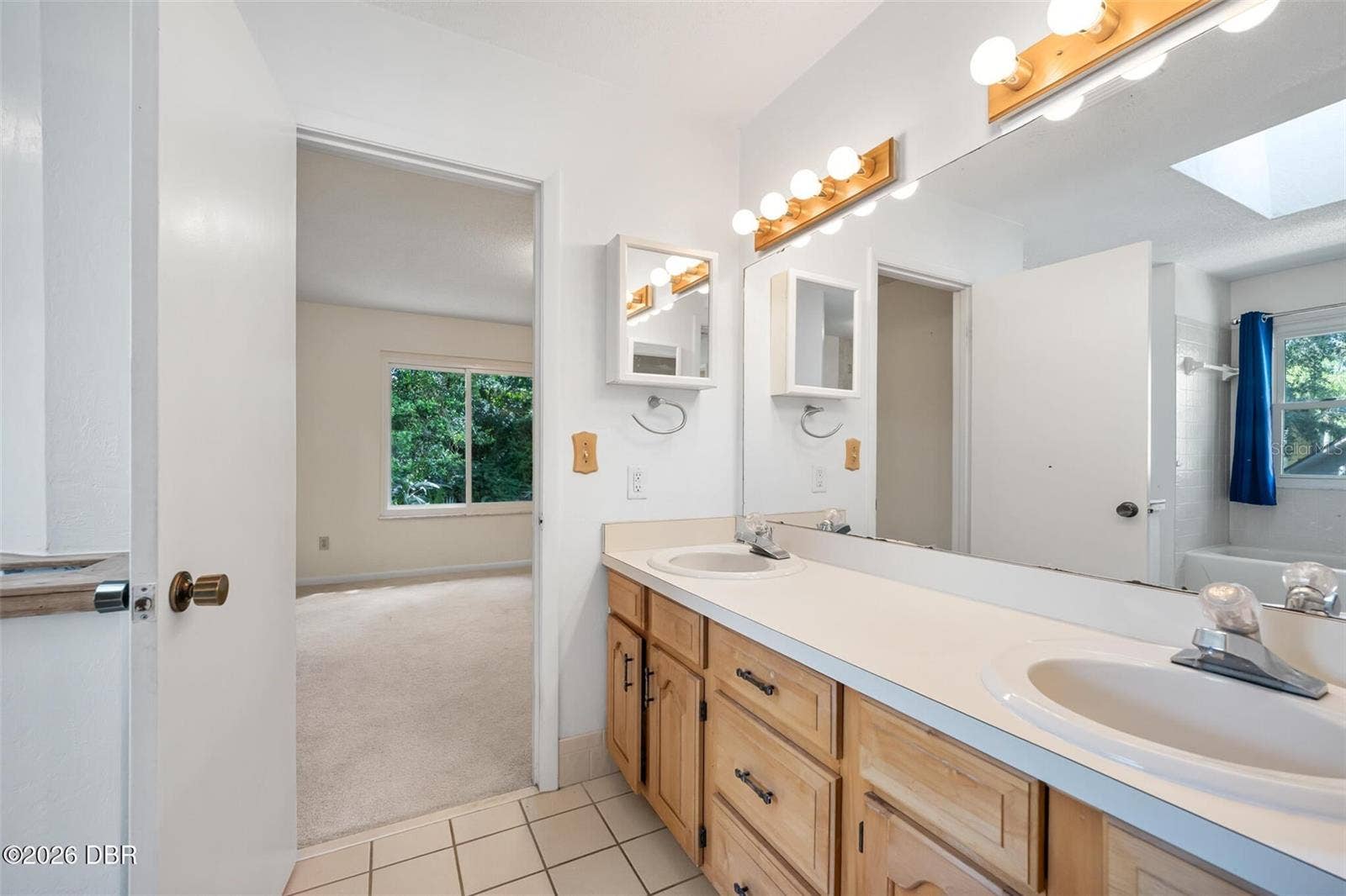 7 WATERFRONT COURT, Ormond Beach, FL 32174 7 WATERFRONT COURT, Ormond Beach, FL 32174