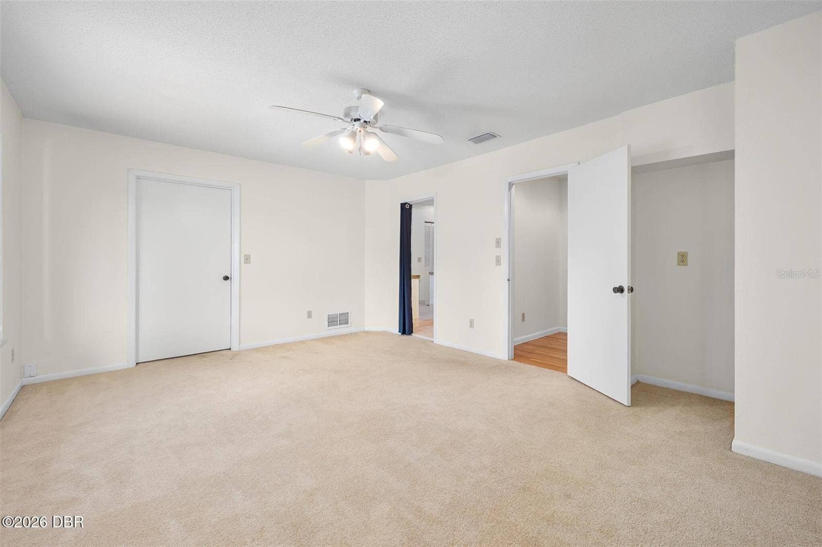 7 WATERFRONT COURT, Ormond Beach, FL 32174 7 WATERFRONT COURT, Ormond Beach, FL 32174