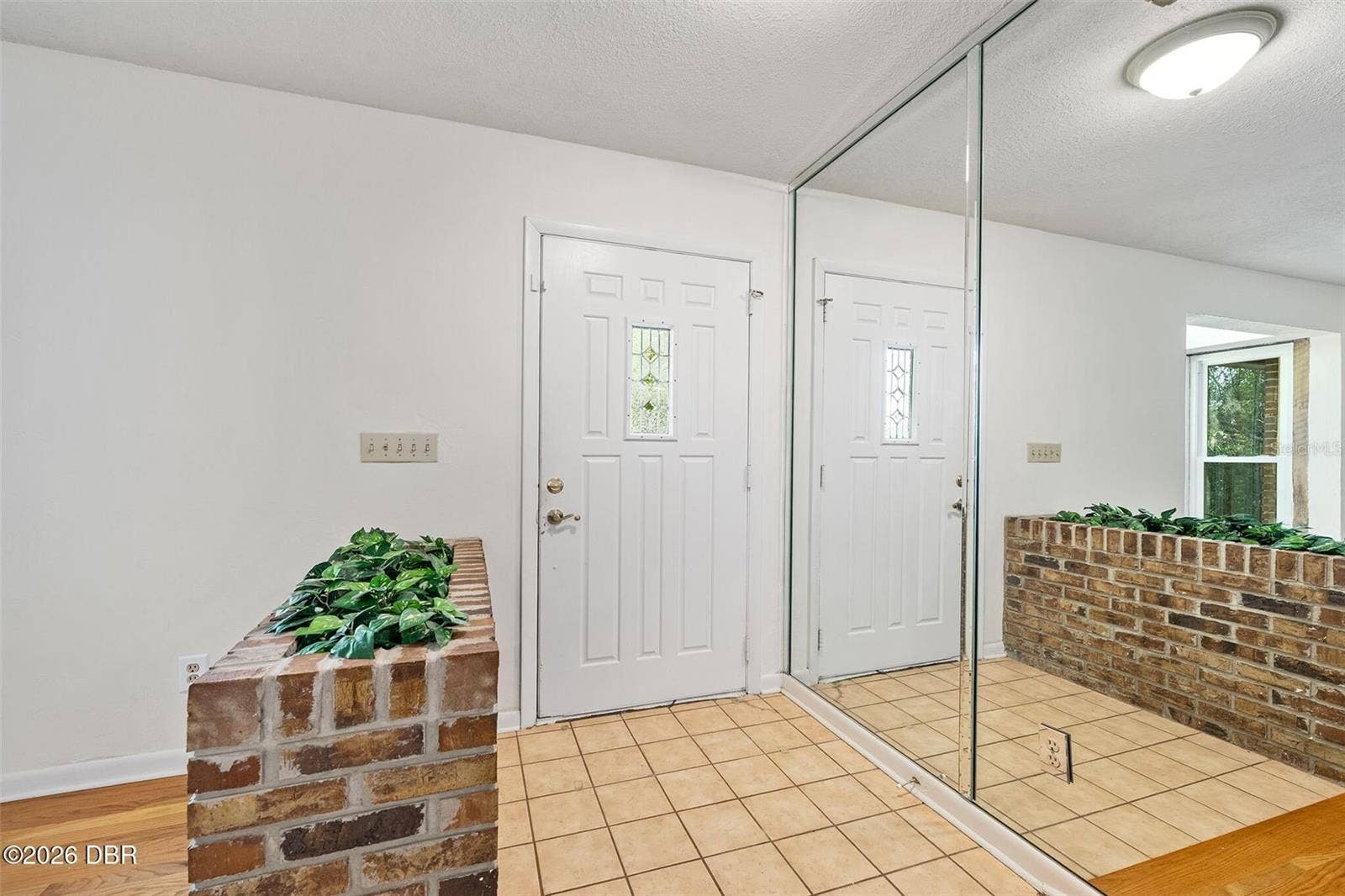 7 WATERFRONT COURT, Ormond Beach, FL 32174 7 WATERFRONT COURT, Ormond Beach, FL 32174