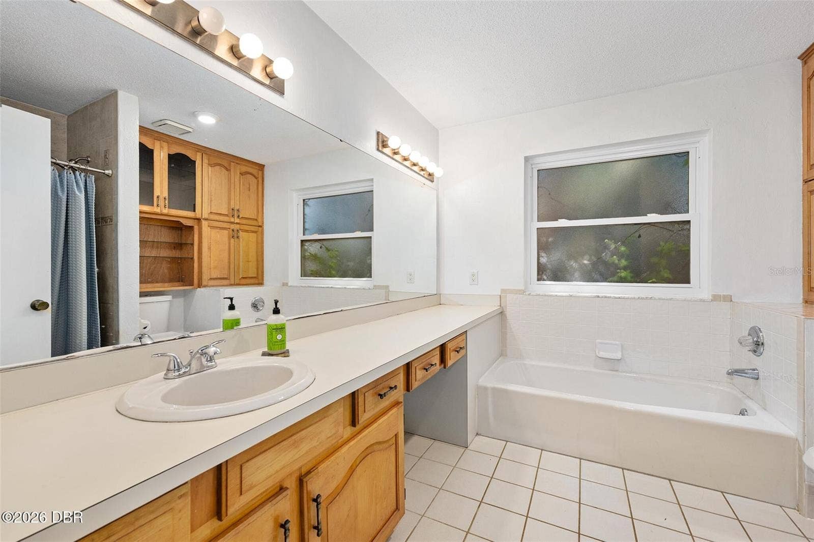 7 WATERFRONT COURT, Ormond Beach, FL 32174 7 WATERFRONT COURT, Ormond Beach, FL 32174