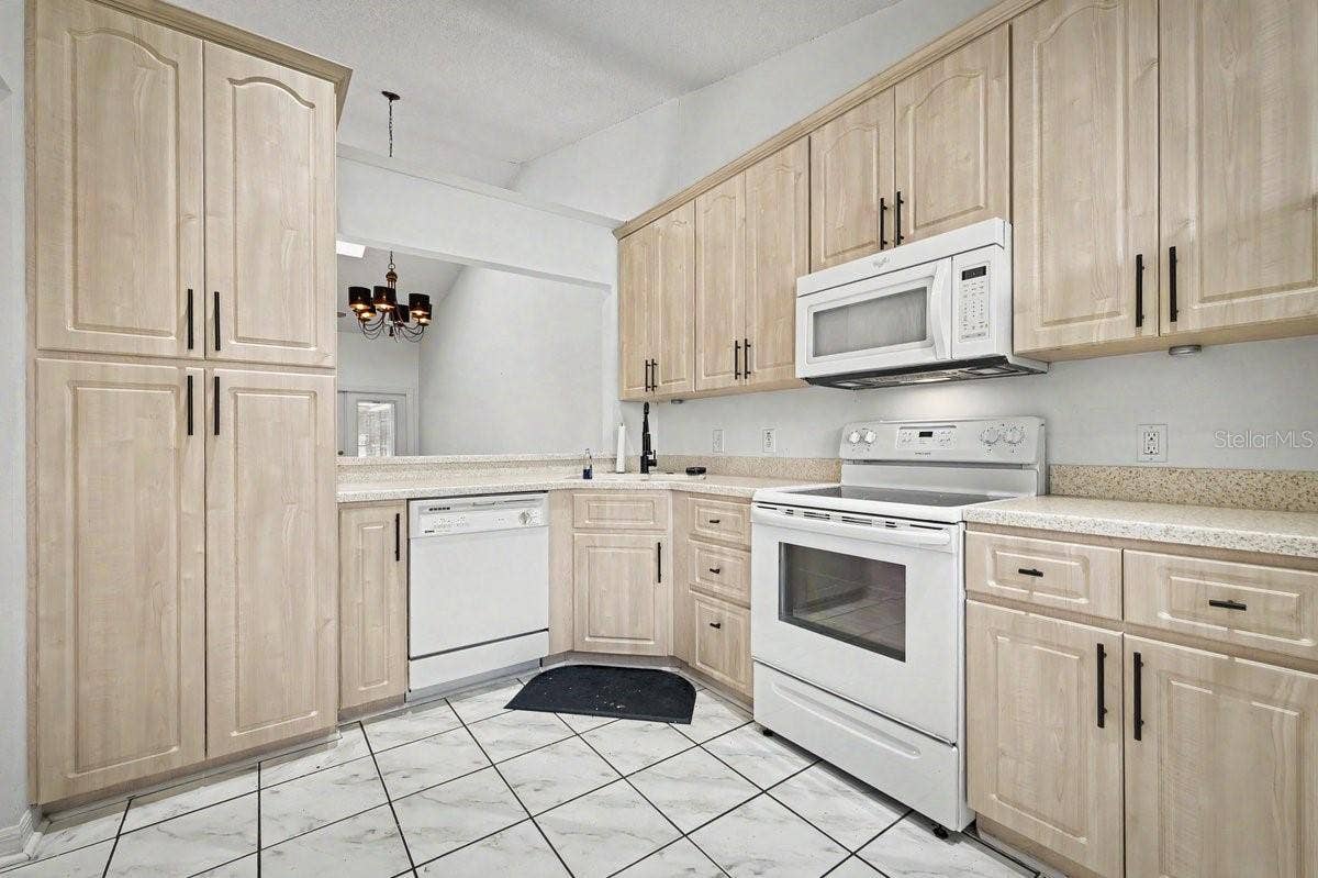 4574 WANDERING OAKS COURT, Jacksonville, FL 32257 4574 WANDERING OAKS COURT, Jacksonville, FL 32257