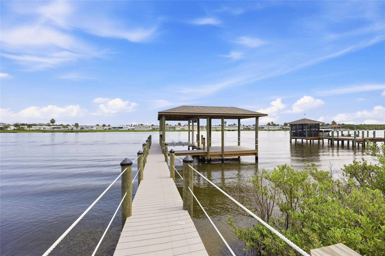 27 S RIVERWALK DRIVE, Palm Coast, FL 32137 27 S RIVERWALK DRIVE, Palm Coast, FL 32137