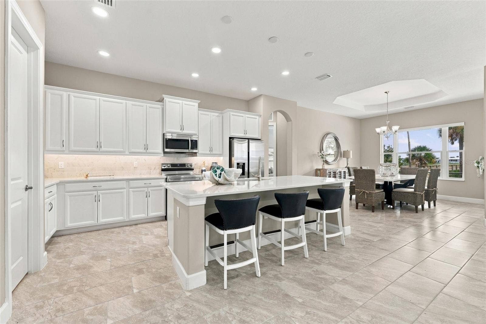 27 S RIVERWALK DRIVE, Palm Coast, FL 32137 27 S RIVERWALK DRIVE, Palm Coast, FL 32137