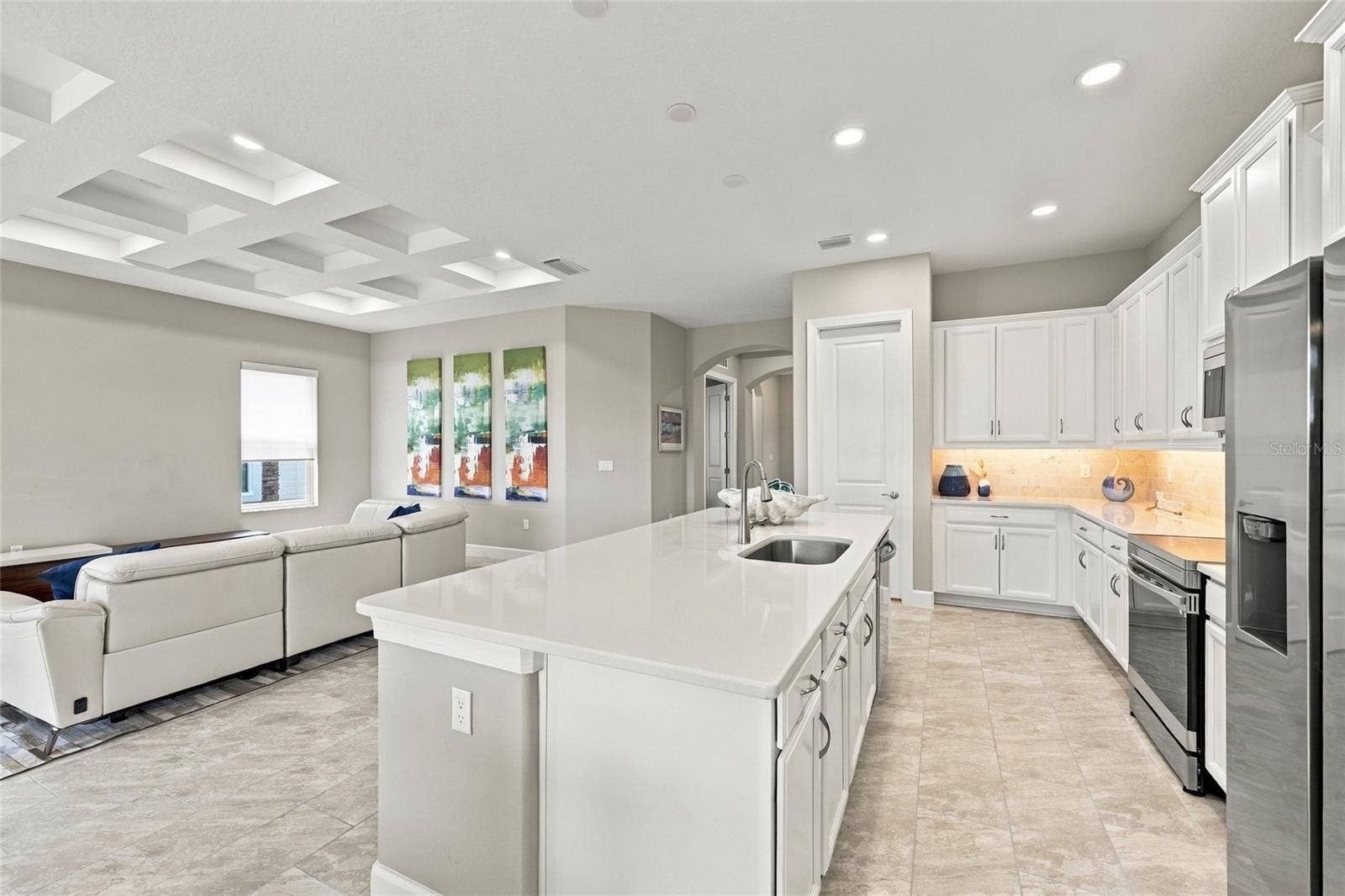 27 S RIVERWALK DRIVE, Palm Coast, FL 32137 27 S RIVERWALK DRIVE, Palm Coast, FL 32137