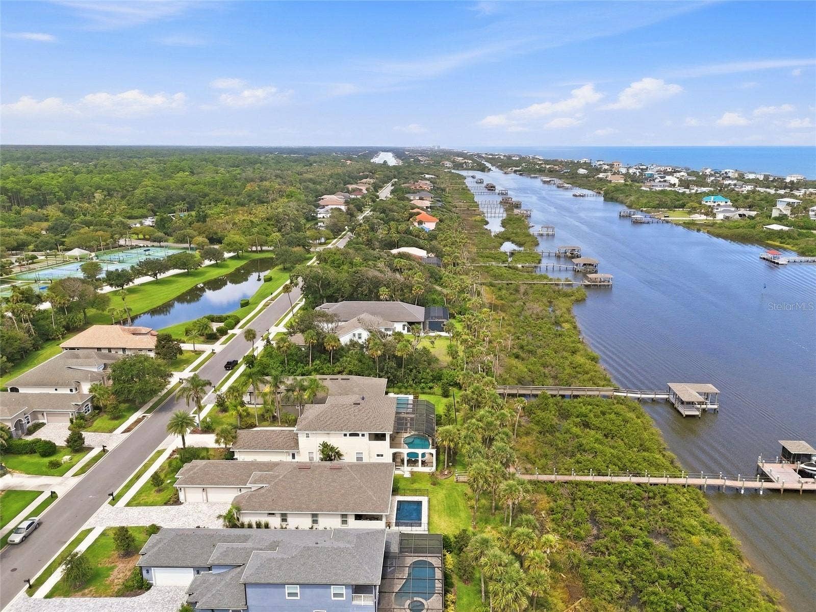 27 S RIVERWALK DRIVE, Palm Coast, FL 32137 27 S RIVERWALK DRIVE, Palm Coast, FL 32137