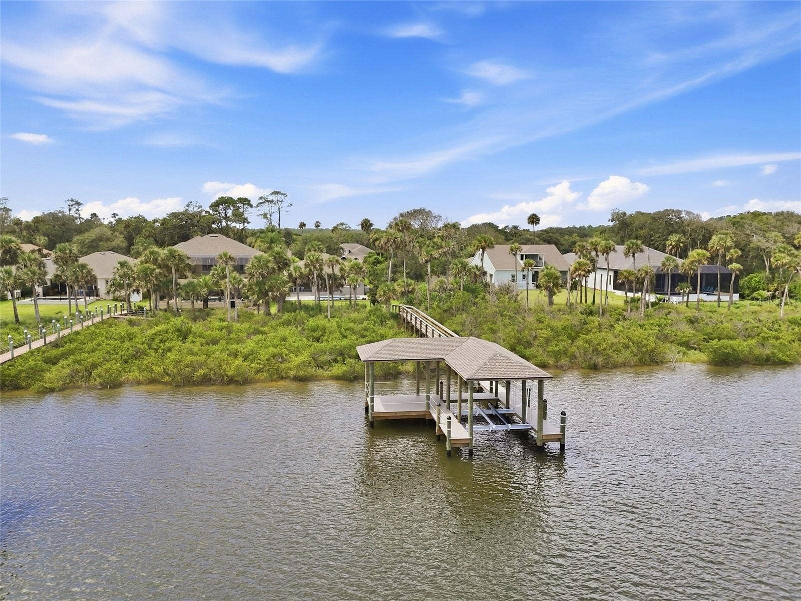 27 S RIVERWALK DRIVE, Palm Coast, FL 32137 27 S RIVERWALK DRIVE, Palm Coast, FL 32137