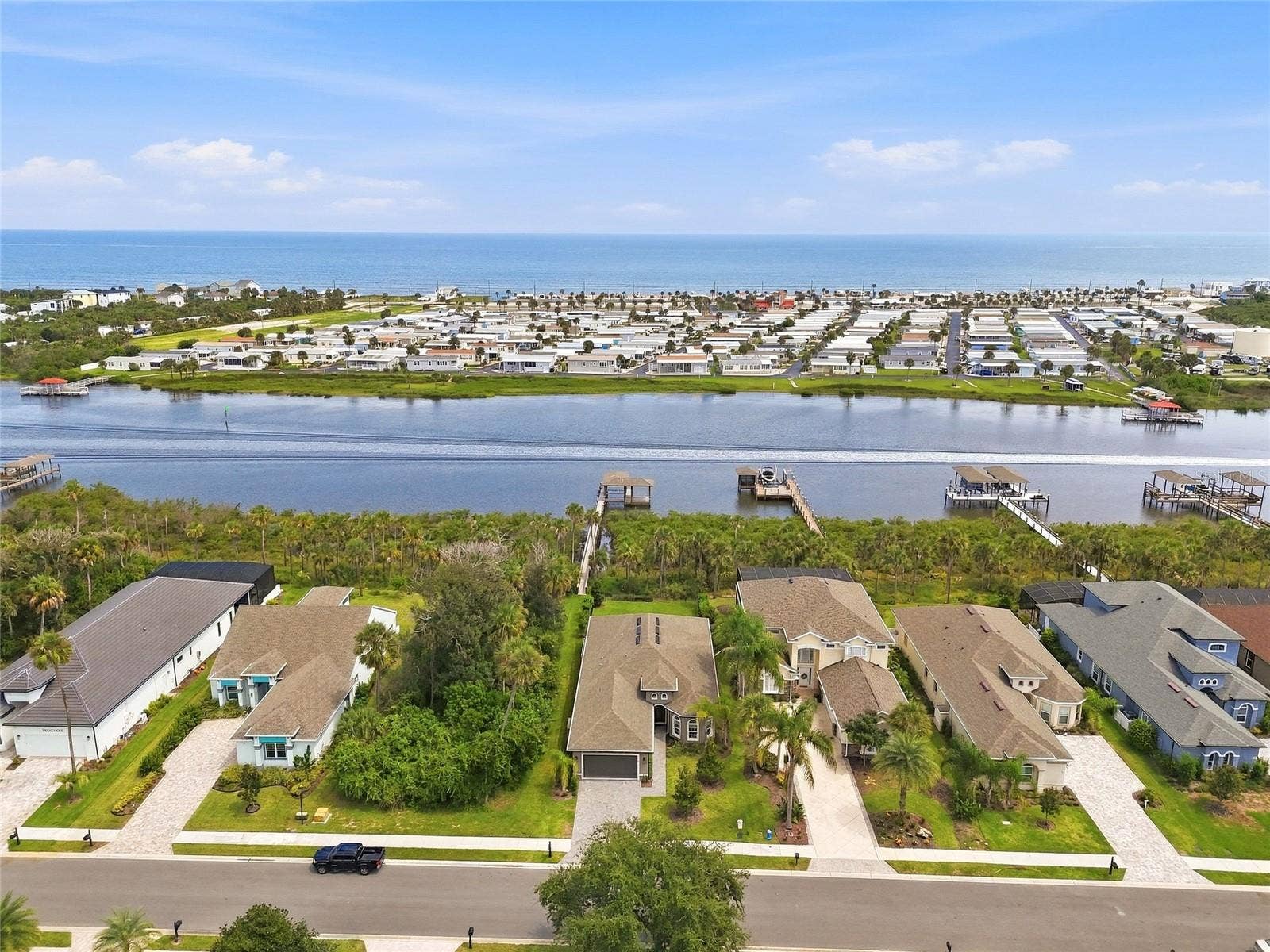 27 S RIVERWALK DRIVE, Palm Coast, FL 32137 27 S RIVERWALK DRIVE, Palm Coast, FL 32137