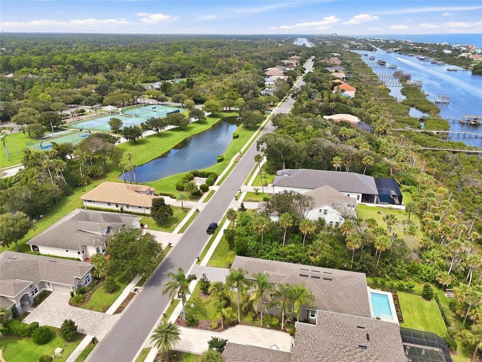 27 S RIVERWALK DRIVE, Palm Coast, FL 32137 27 S RIVERWALK DRIVE, Palm Coast, FL 32137