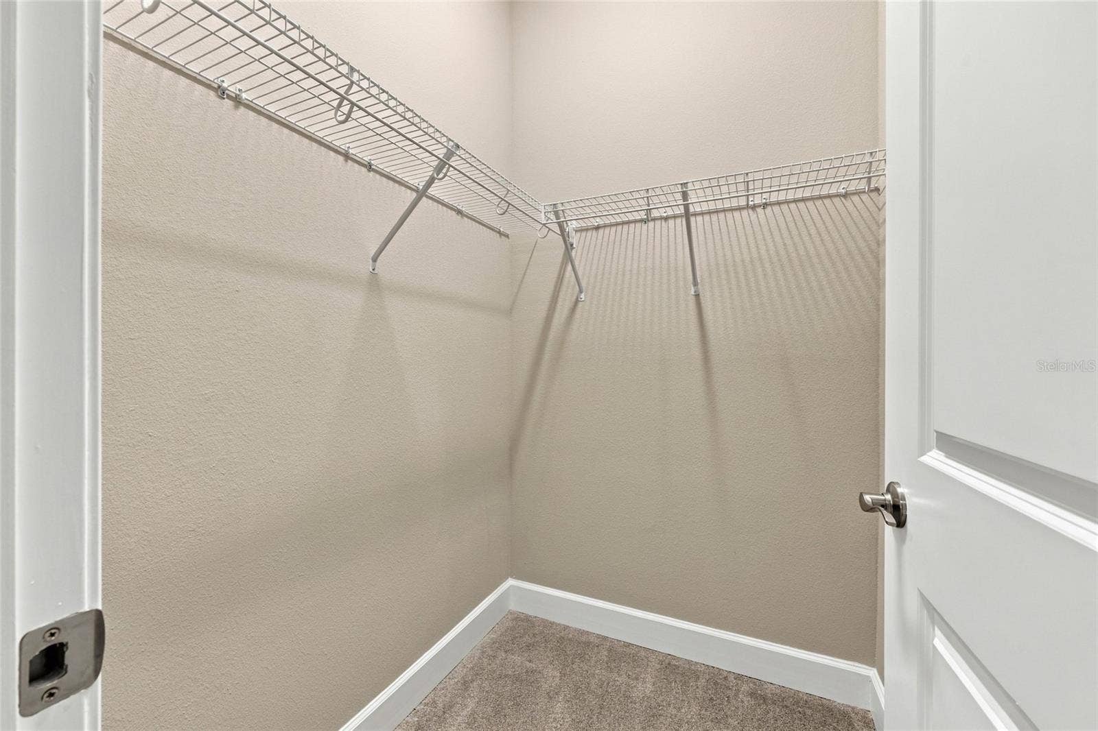 27 S RIVERWALK DRIVE, Palm Coast, FL 32137 27 S RIVERWALK DRIVE, Palm Coast, FL 32137