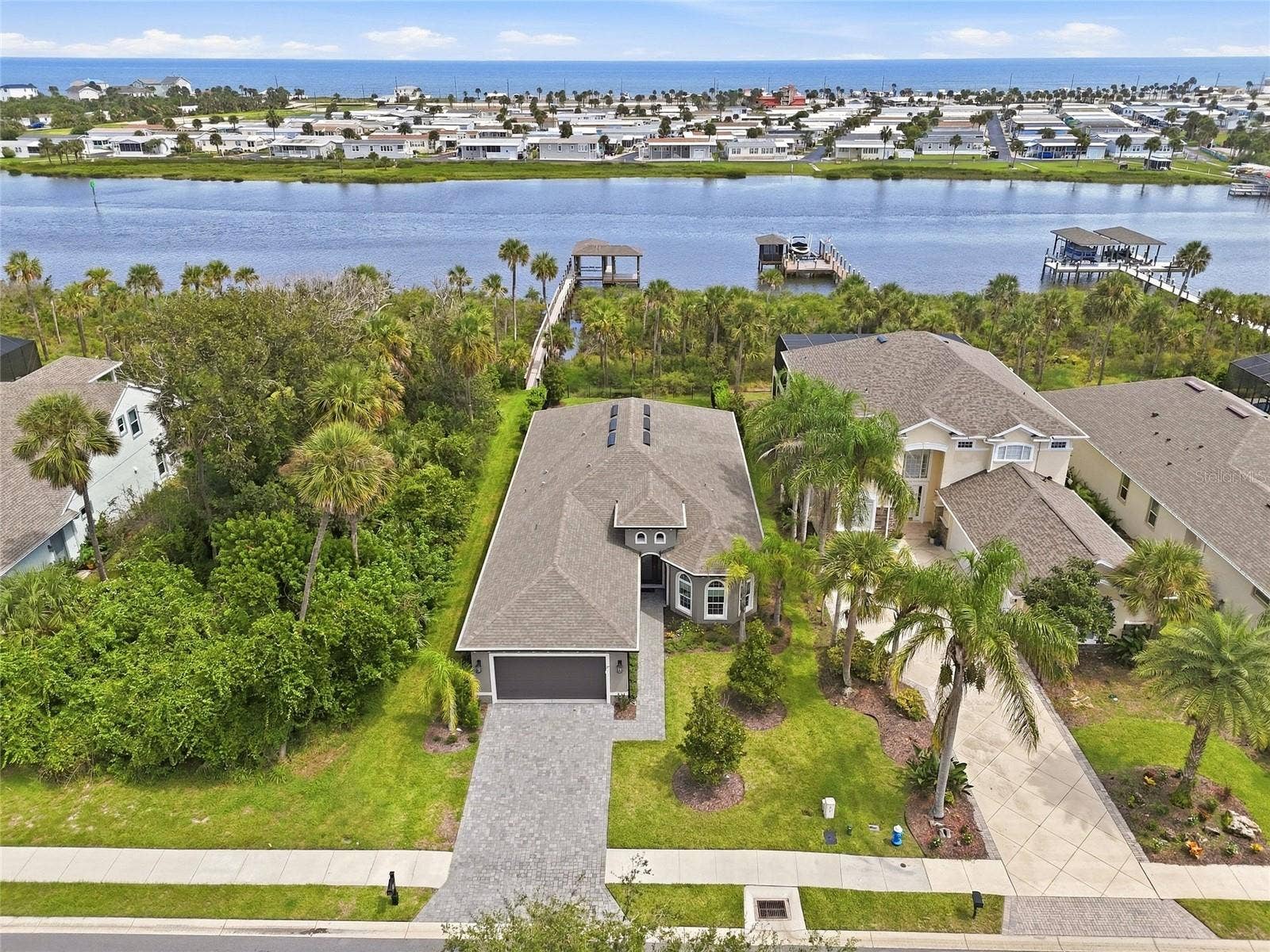 27 S RIVERWALK DRIVE, Palm Coast, FL 32137 27 S RIVERWALK DRIVE, Palm Coast, FL 32137