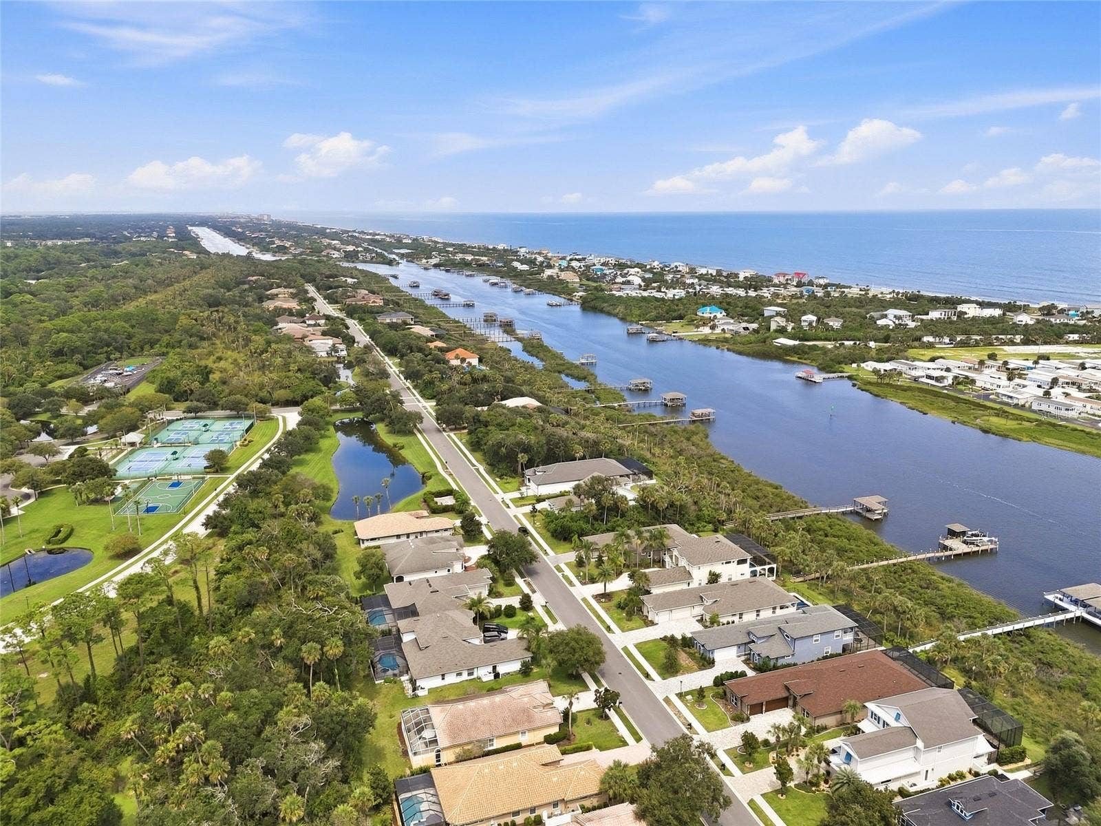 27 S RIVERWALK DRIVE, Palm Coast, FL 32137 27 S RIVERWALK DRIVE, Palm Coast, FL 32137