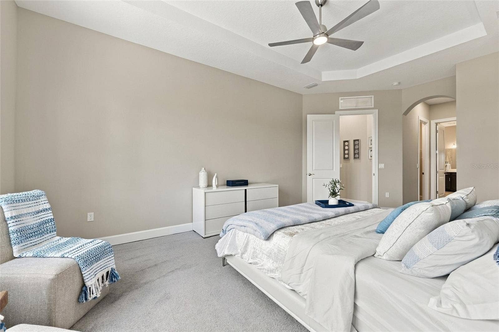 27 S RIVERWALK DRIVE, Palm Coast, FL 32137 27 S RIVERWALK DRIVE, Palm Coast, FL 32137