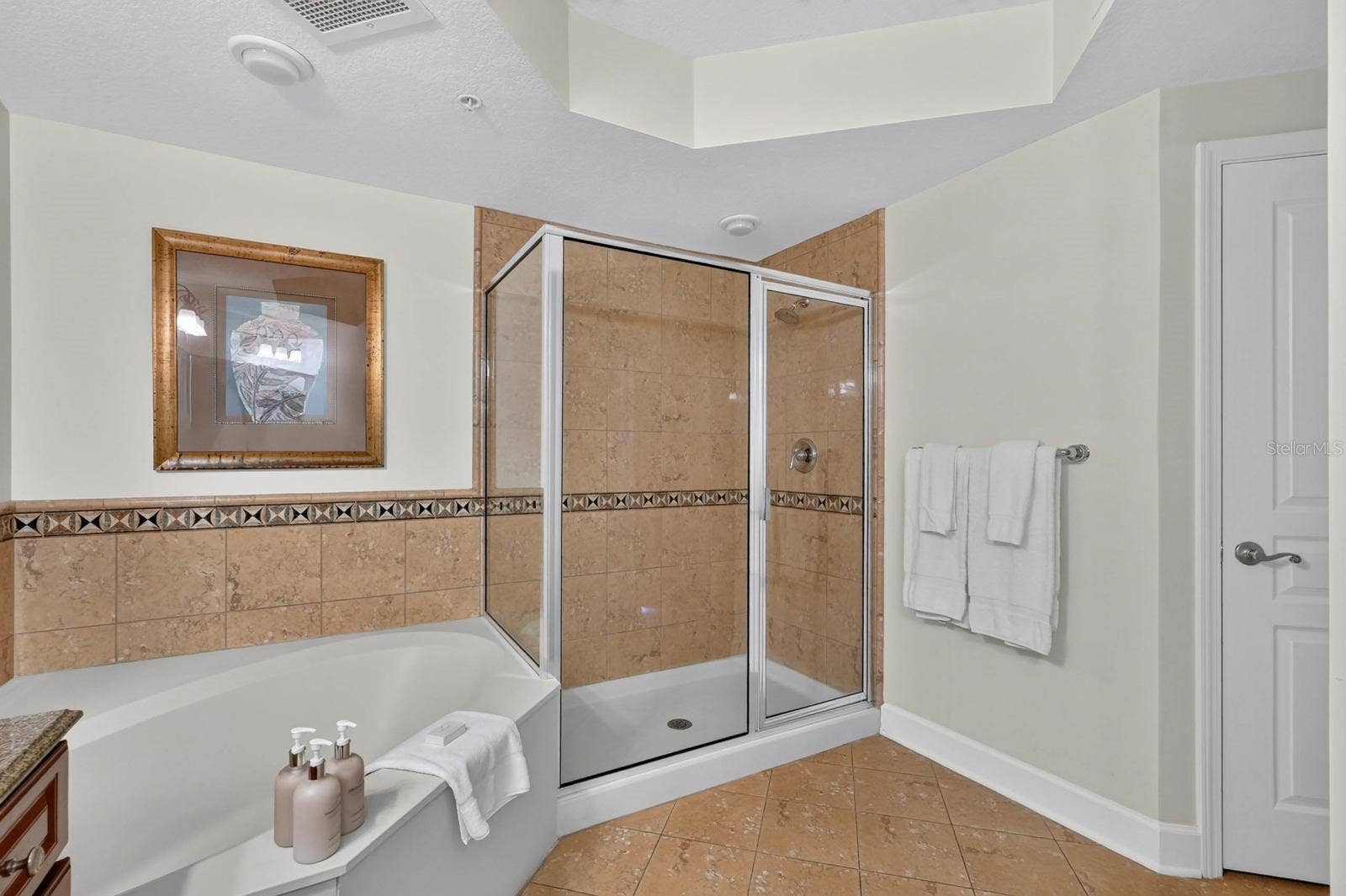 200 OCEAN CREST DRIVE, #813, Palm Coast, FL 32137 200 OCEAN CREST DRIVE, #813, Palm Coast, FL 32137