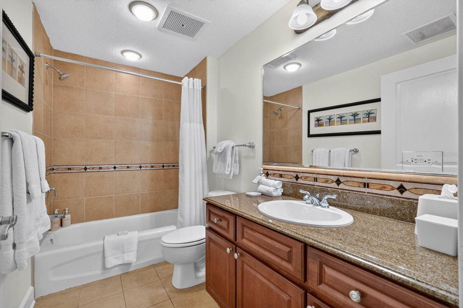 200 OCEAN CREST DRIVE, #813, Palm Coast, FL 32137 200 OCEAN CREST DRIVE, #813, Palm Coast, FL 32137