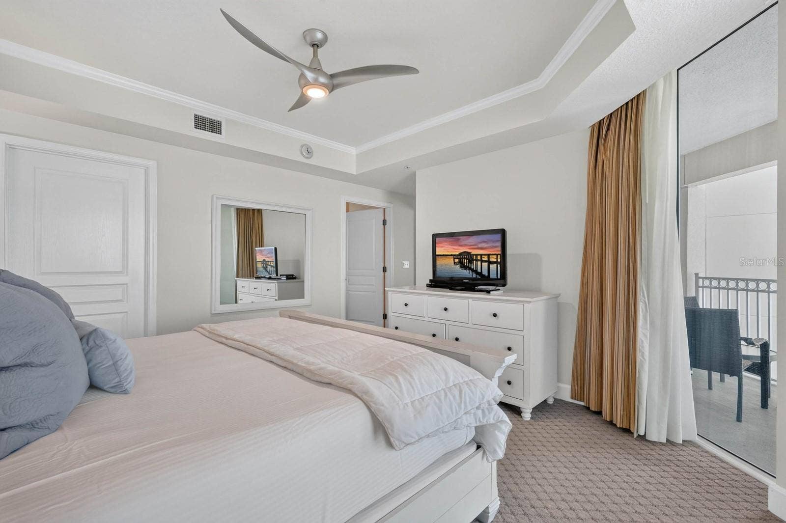 200 OCEAN CREST DRIVE, #813, Palm Coast, FL 32137 200 OCEAN CREST DRIVE, #813, Palm Coast, FL 32137