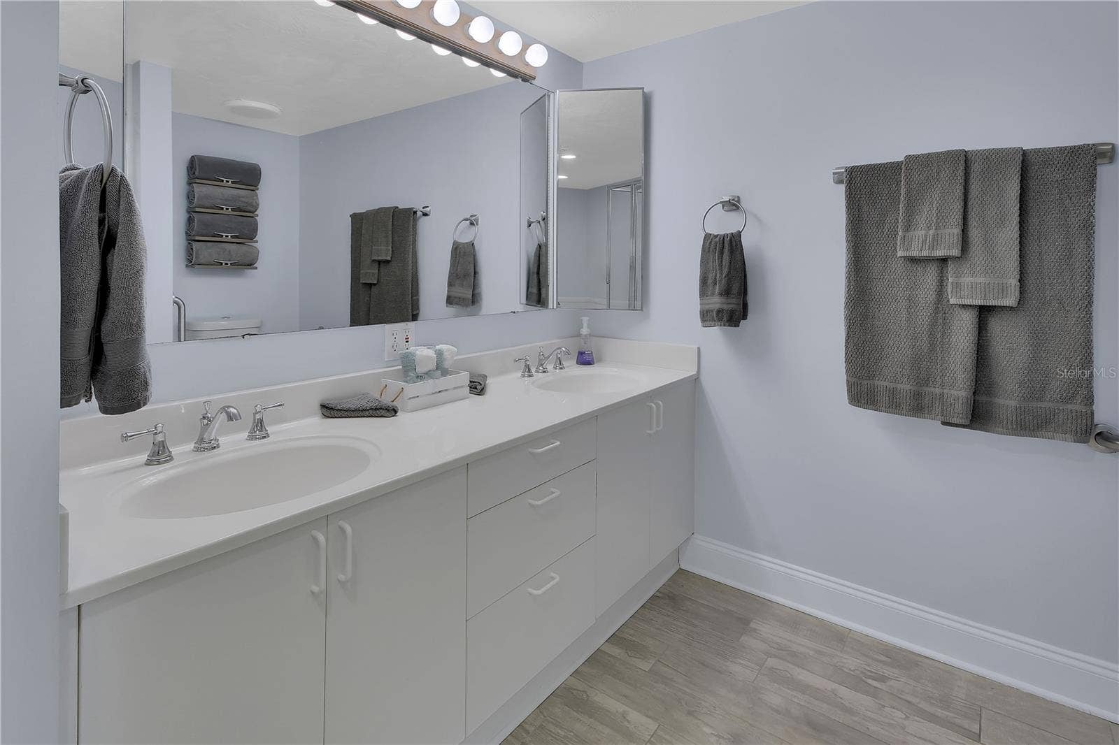 2937 S ATLANTIC AVENUE, #1104, Daytona Beach Shores, FL 32118 Primary Bath