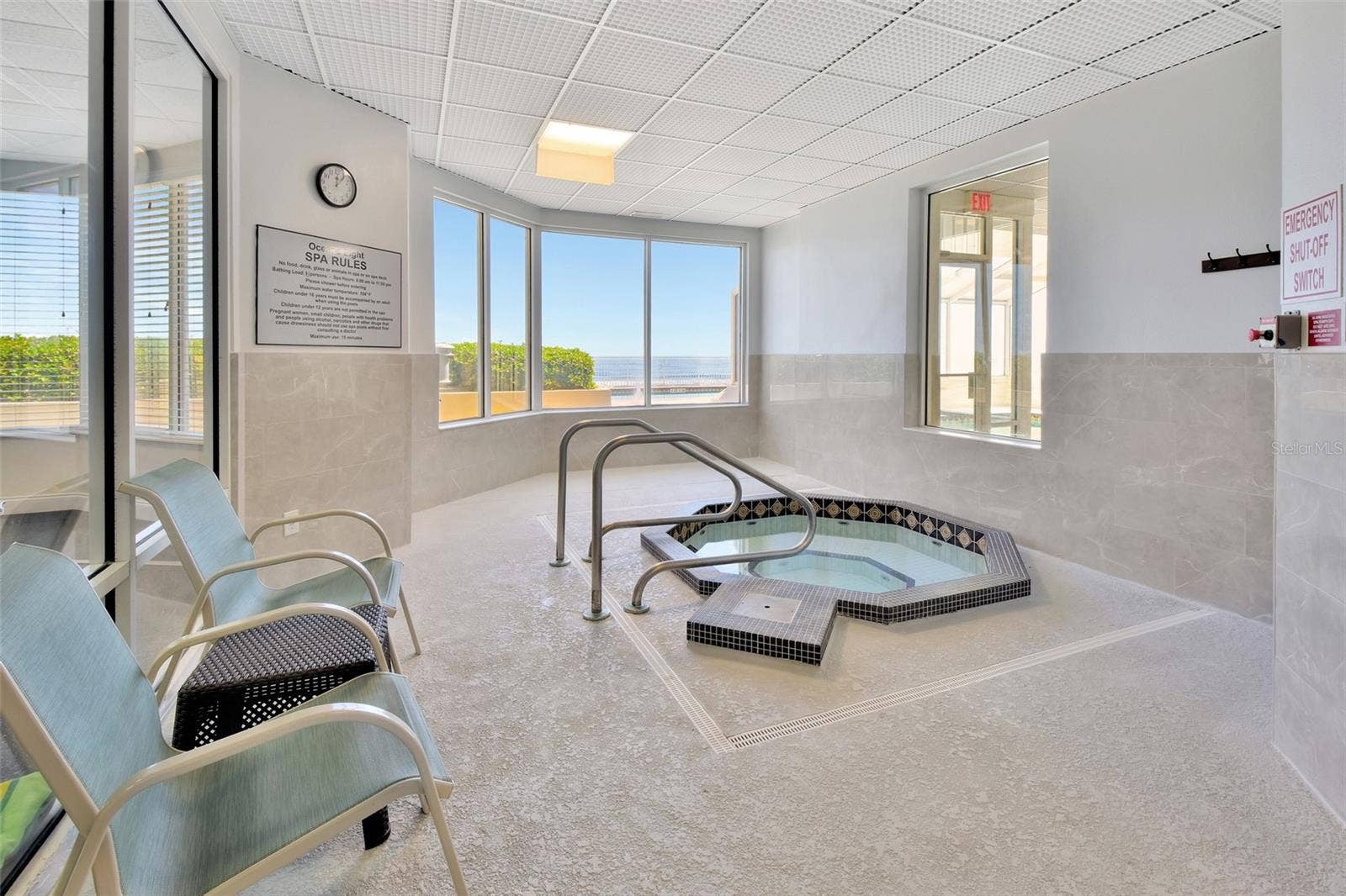 2937 S ATLANTIC AVENUE, #1104, Daytona Beach Shores, FL 32118 Spa Tub