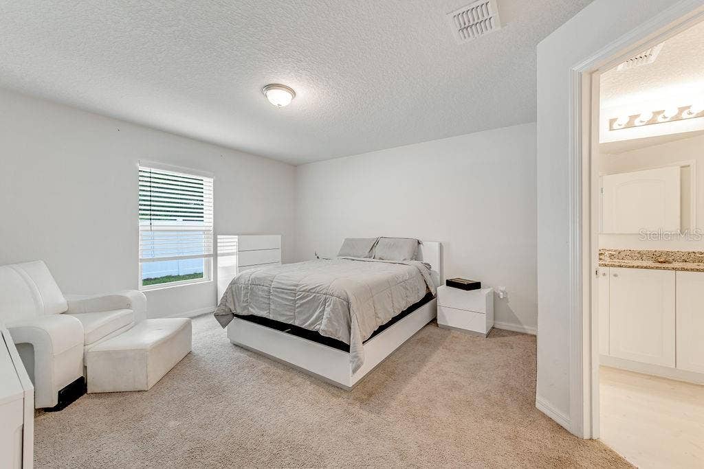 8 PLUMTREE PLACE, Palm Coast, FL 32164