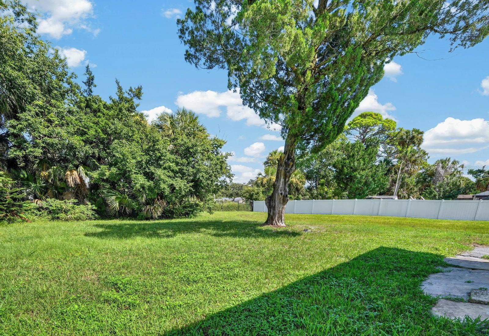 2425 ANASTASIA DRIVE, South Daytona, FL 32119 2425 ANASTASIA DRIVE, South Daytona, FL 32119