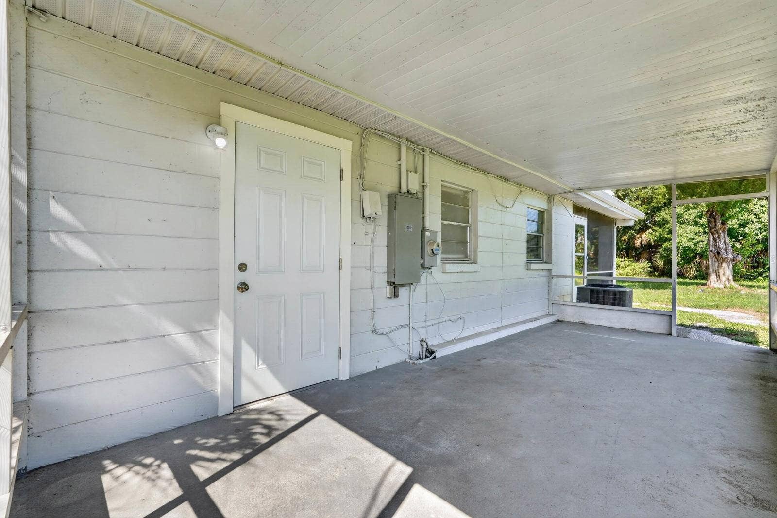 2425 ANASTASIA DRIVE, South Daytona, FL 32119 2425 ANASTASIA DRIVE, South Daytona, FL 32119