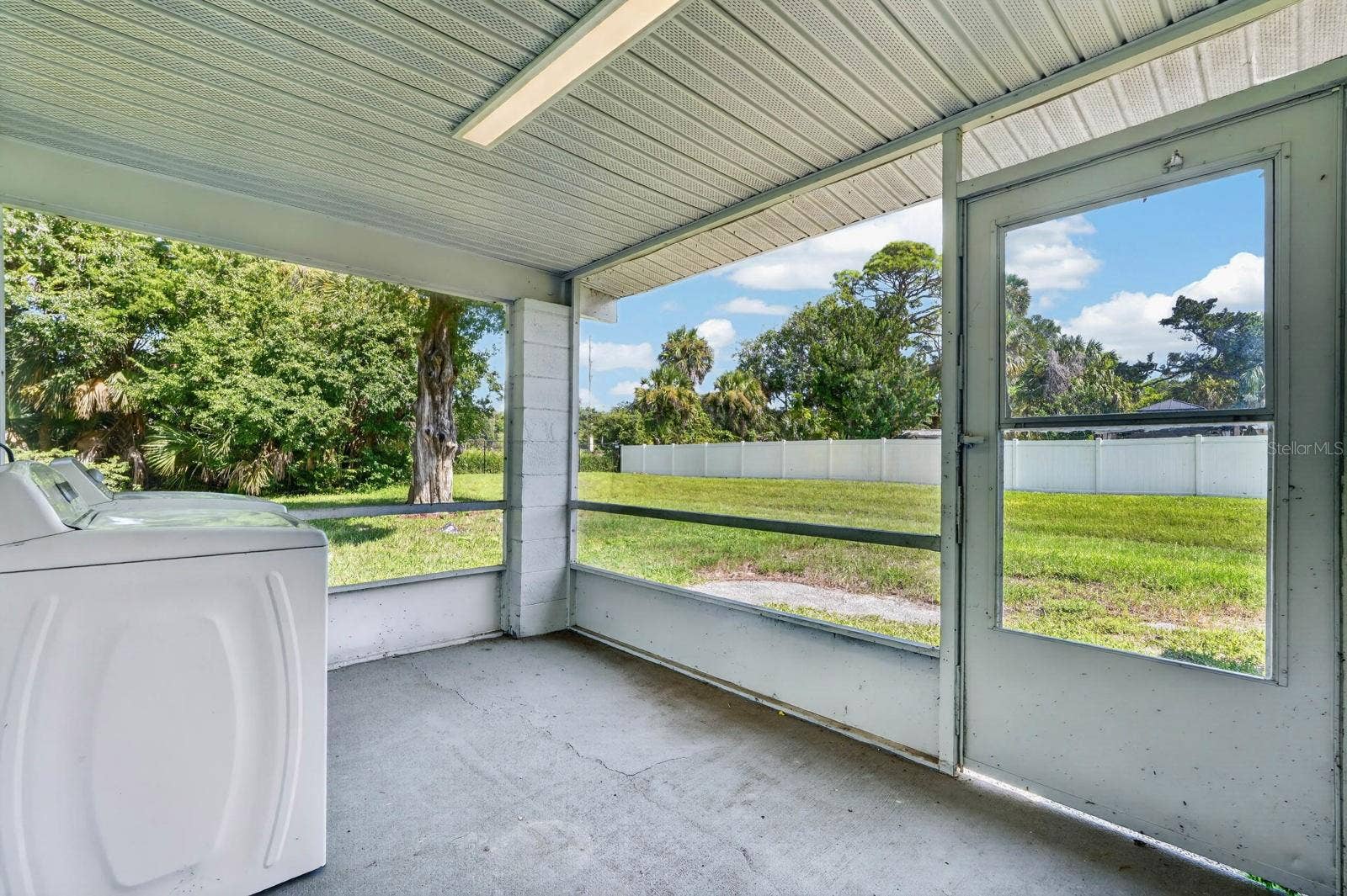 2425 ANASTASIA DRIVE, South Daytona, FL 32119 2425 ANASTASIA DRIVE, South Daytona, FL 32119
