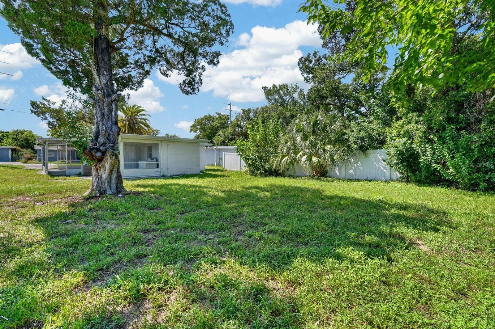 2425 ANASTASIA DRIVE, South Daytona, FL 32119 2425 ANASTASIA DRIVE, South Daytona, FL 32119