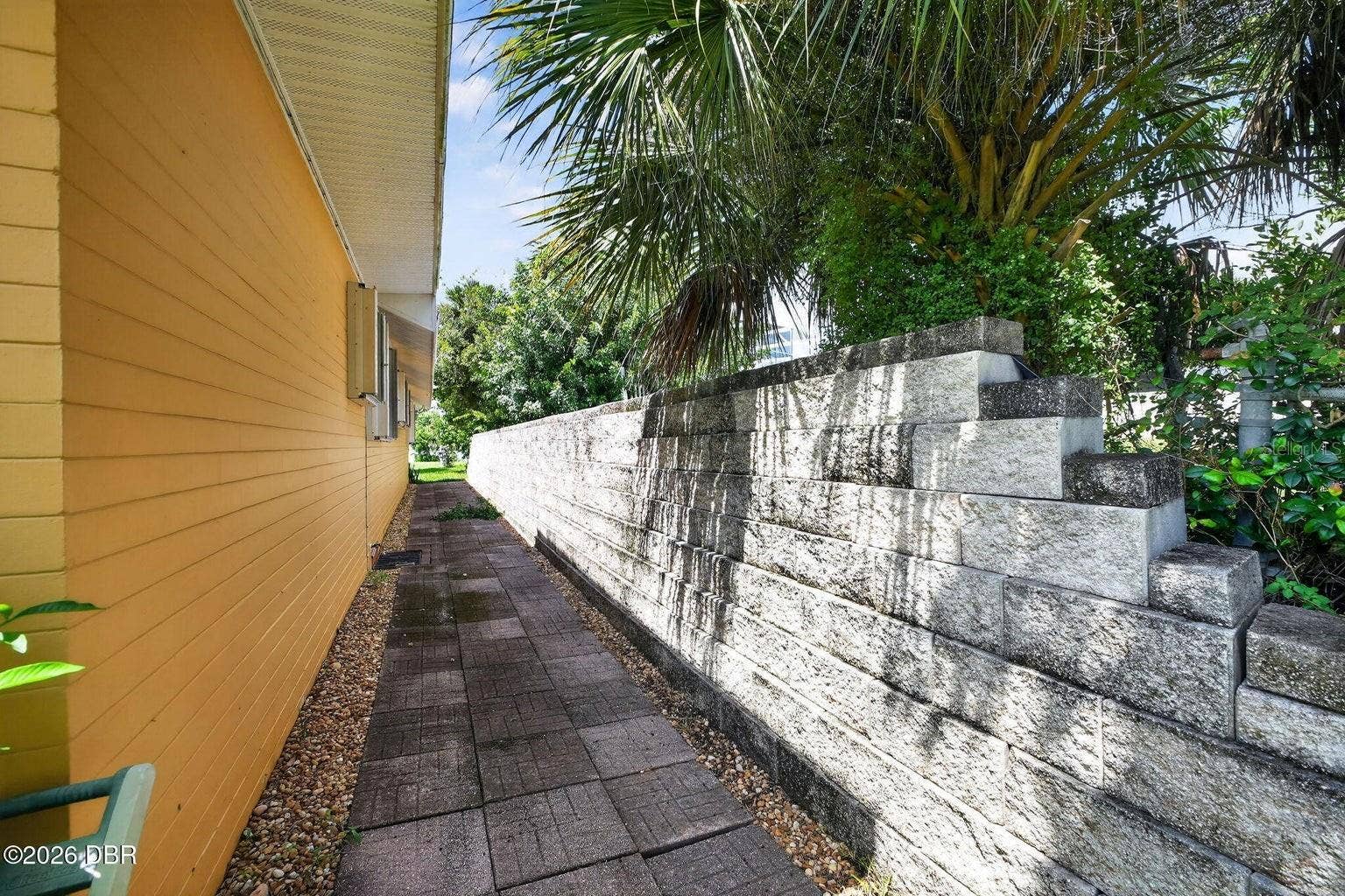 2229 S PENINSULA DRIVE, Daytona Beach, FL 32118 2229 S PENINSULA DRIVE, Daytona Beach, FL 32118