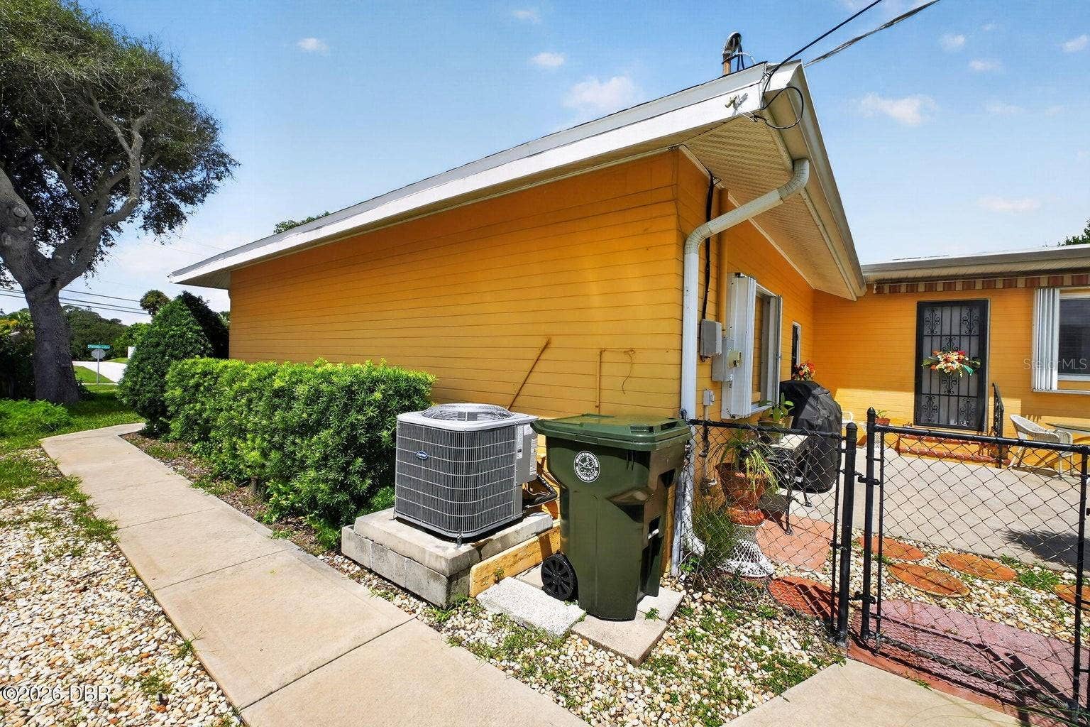 2229 S PENINSULA DRIVE, Daytona Beach, FL 32118 2229 S PENINSULA DRIVE, Daytona Beach, FL 32118