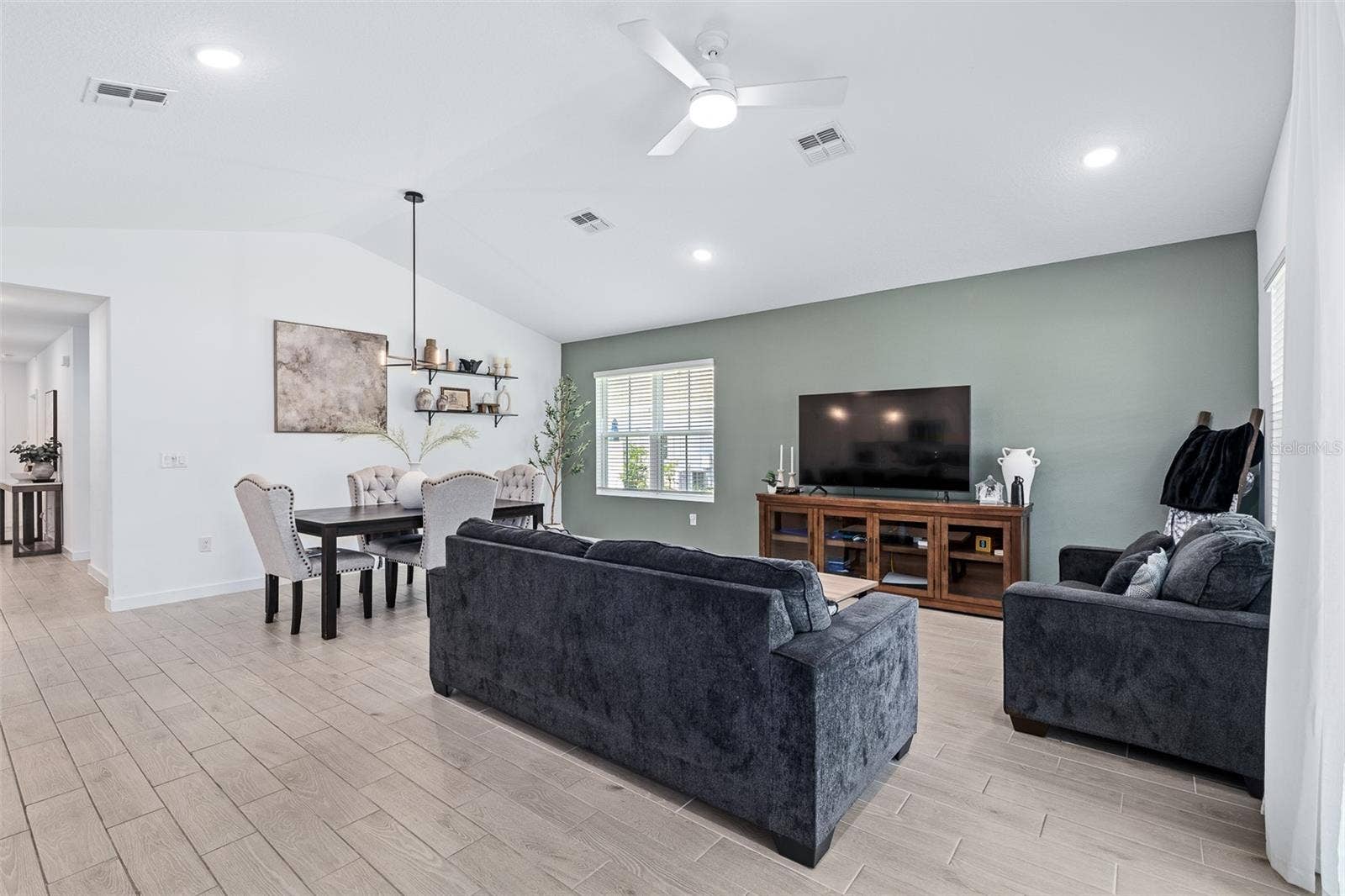 17 BIRCHWOOD PLACE, Palm Coast, FL 32137 17 BIRCHWOOD PLACE, Palm Coast, FL 32137
