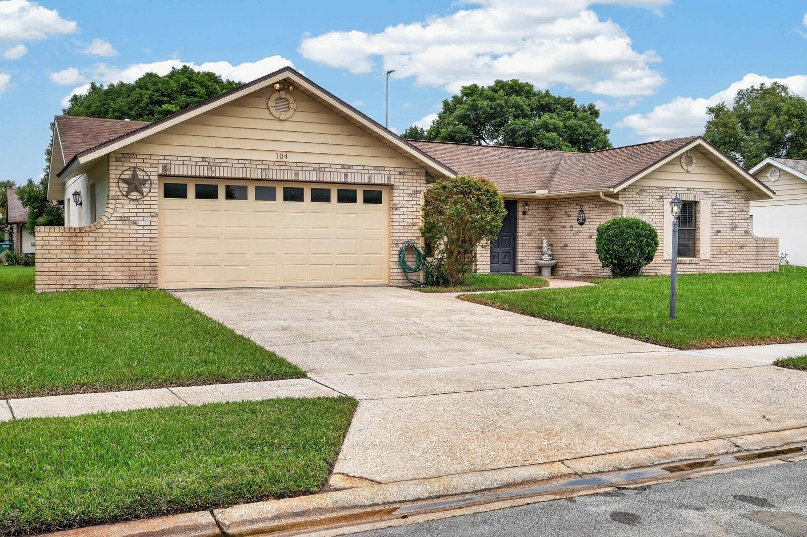 104 COLLEEN DRIVE, Daytona Beach, FL 32119 104 COLLEEN DRIVE, Daytona Beach, FL 32119