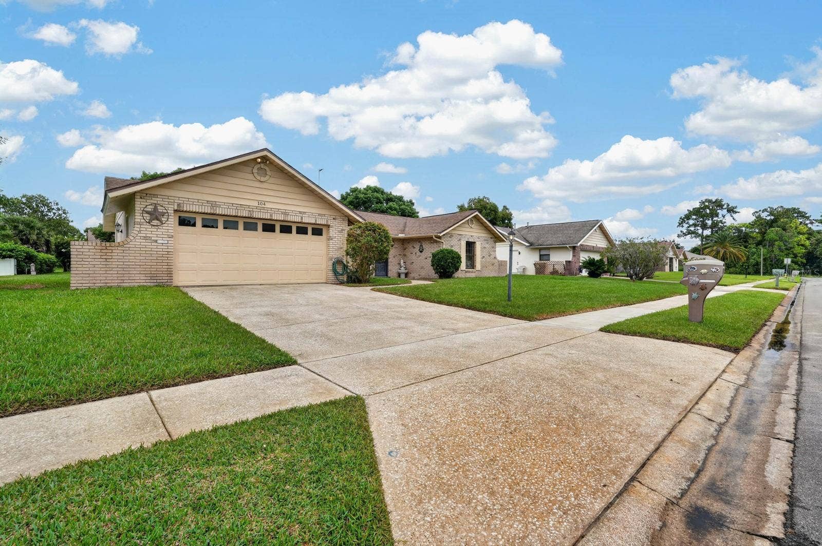 104 COLLEEN DRIVE, Daytona Beach, FL 32119 104 COLLEEN DRIVE, Daytona Beach, FL 32119