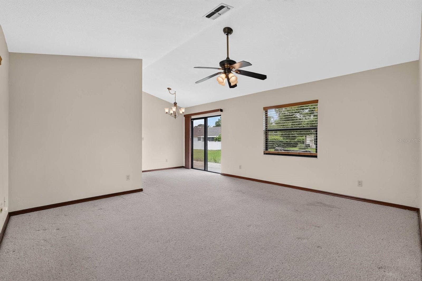 104 COLLEEN DRIVE, Daytona Beach, FL 32119 104 COLLEEN DRIVE, Daytona Beach, FL 32119