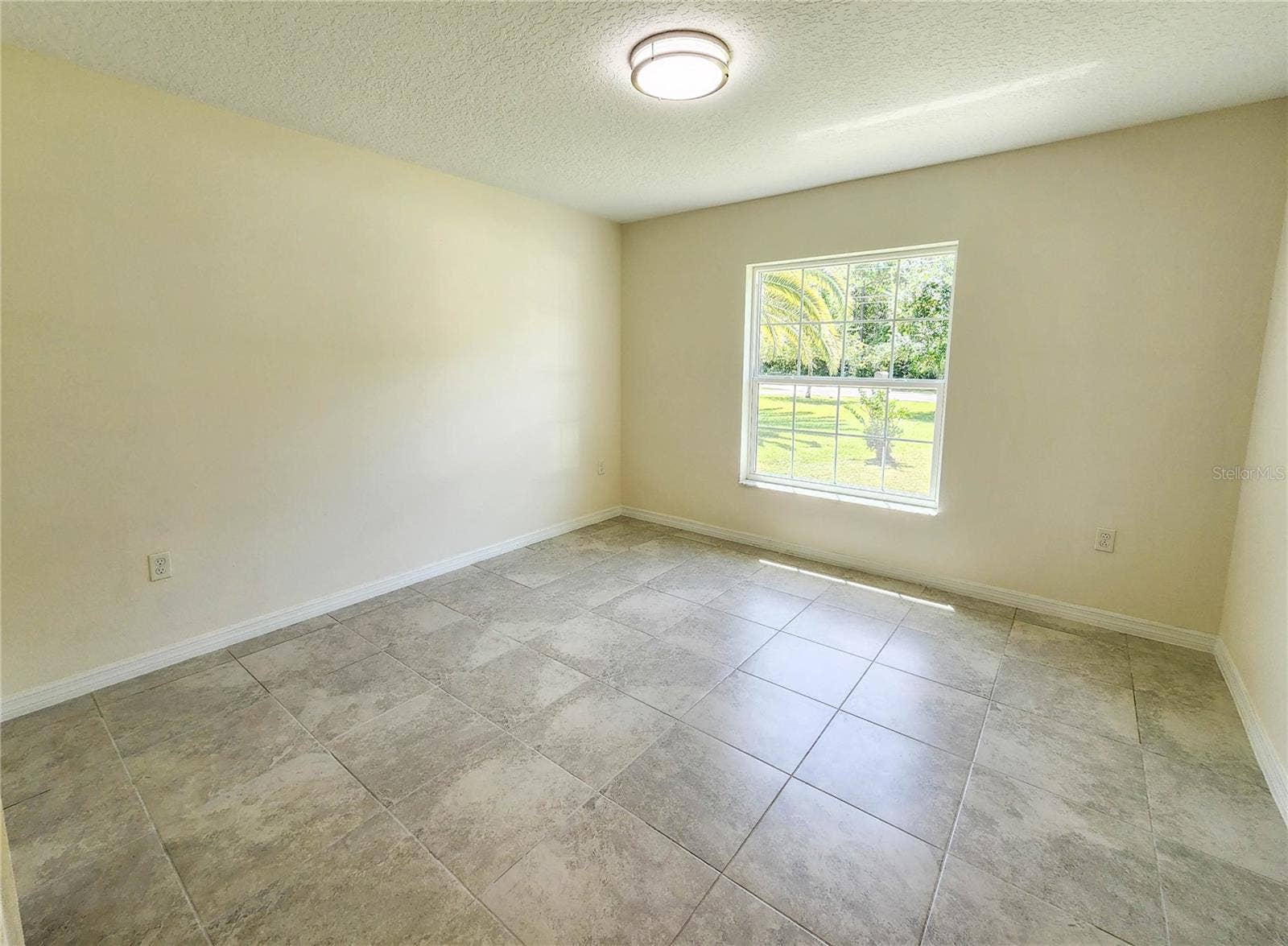 100 BOULDER ROCK DRIVE, Palm Coast, FL 32137 100 BOULDER ROCK DRIVE, Palm Coast, FL 32137