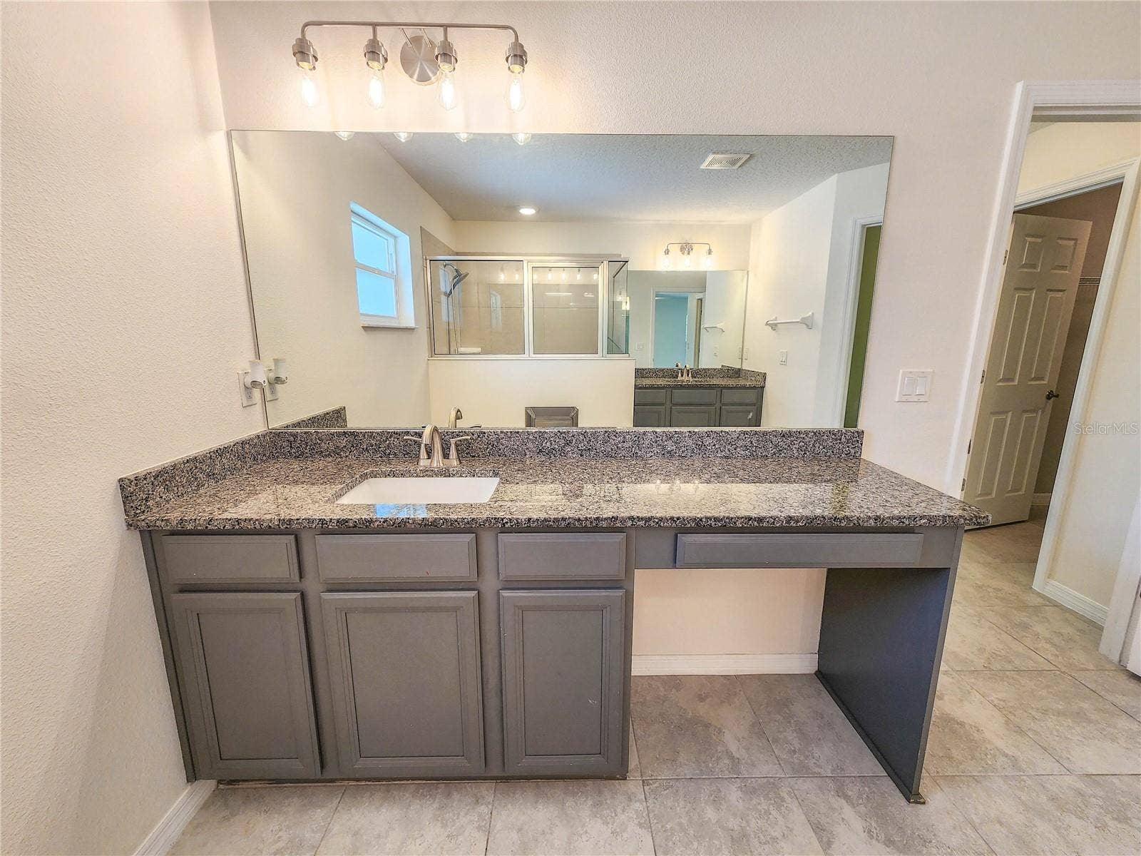 100 BOULDER ROCK DRIVE, Palm Coast, FL 32137 100 BOULDER ROCK DRIVE, Palm Coast, FL 32137
