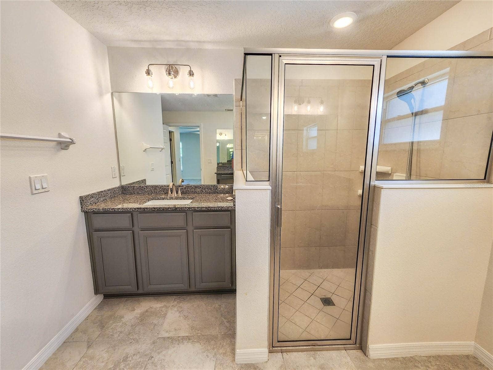 100 BOULDER ROCK DRIVE, Palm Coast, FL 32137 100 BOULDER ROCK DRIVE, Palm Coast, FL 32137