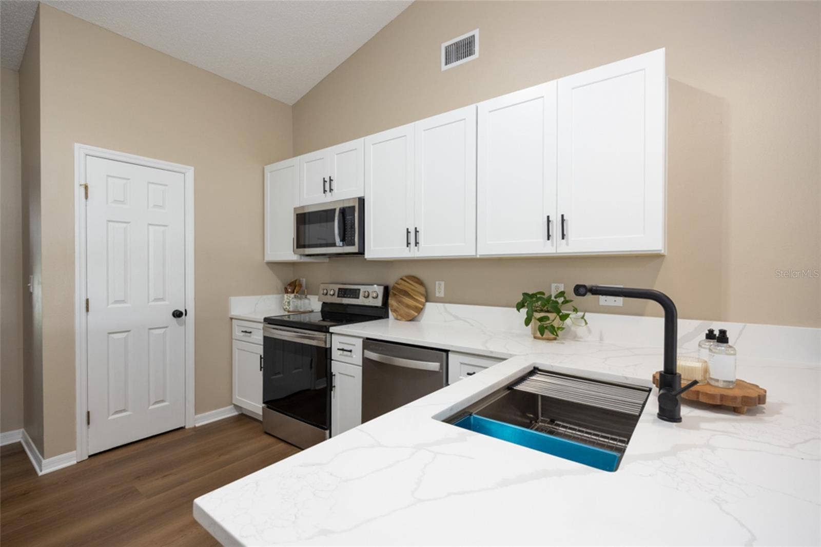 71 RANDOLPH DRIVE, Palm Coast, FL 32164