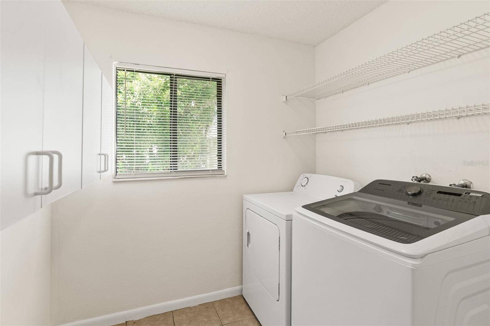 38 E DIAMOND DRIVE, Palm Coast, FL 32164 38 E DIAMOND DRIVE, Palm Coast, FL 32164