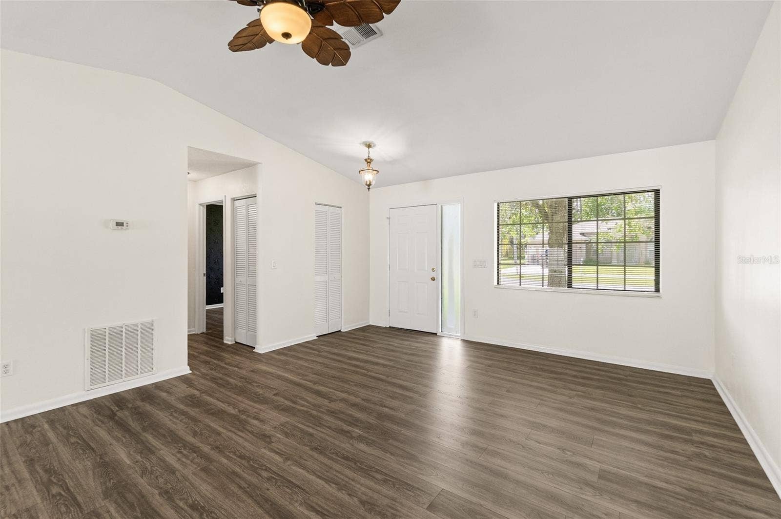 38 E DIAMOND DRIVE, Palm Coast, FL 32164 38 E DIAMOND DRIVE, Palm Coast, FL 32164