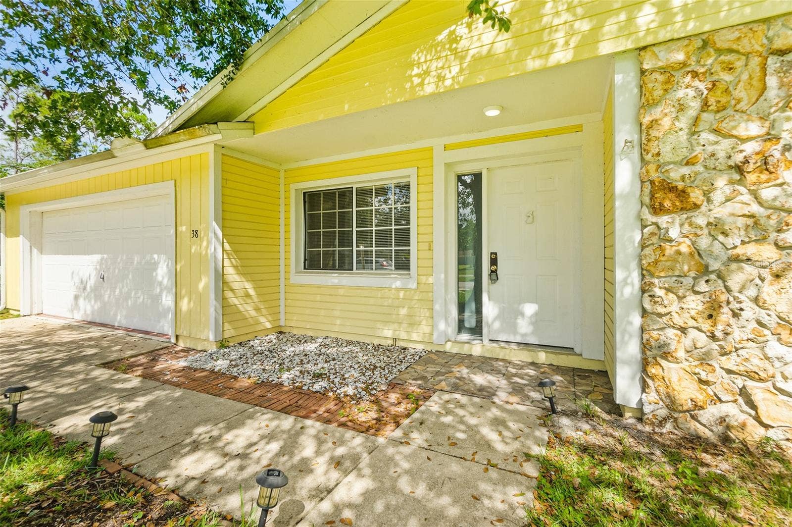 38 E DIAMOND DRIVE, Palm Coast, FL 32164 38 E DIAMOND DRIVE, Palm Coast, FL 32164