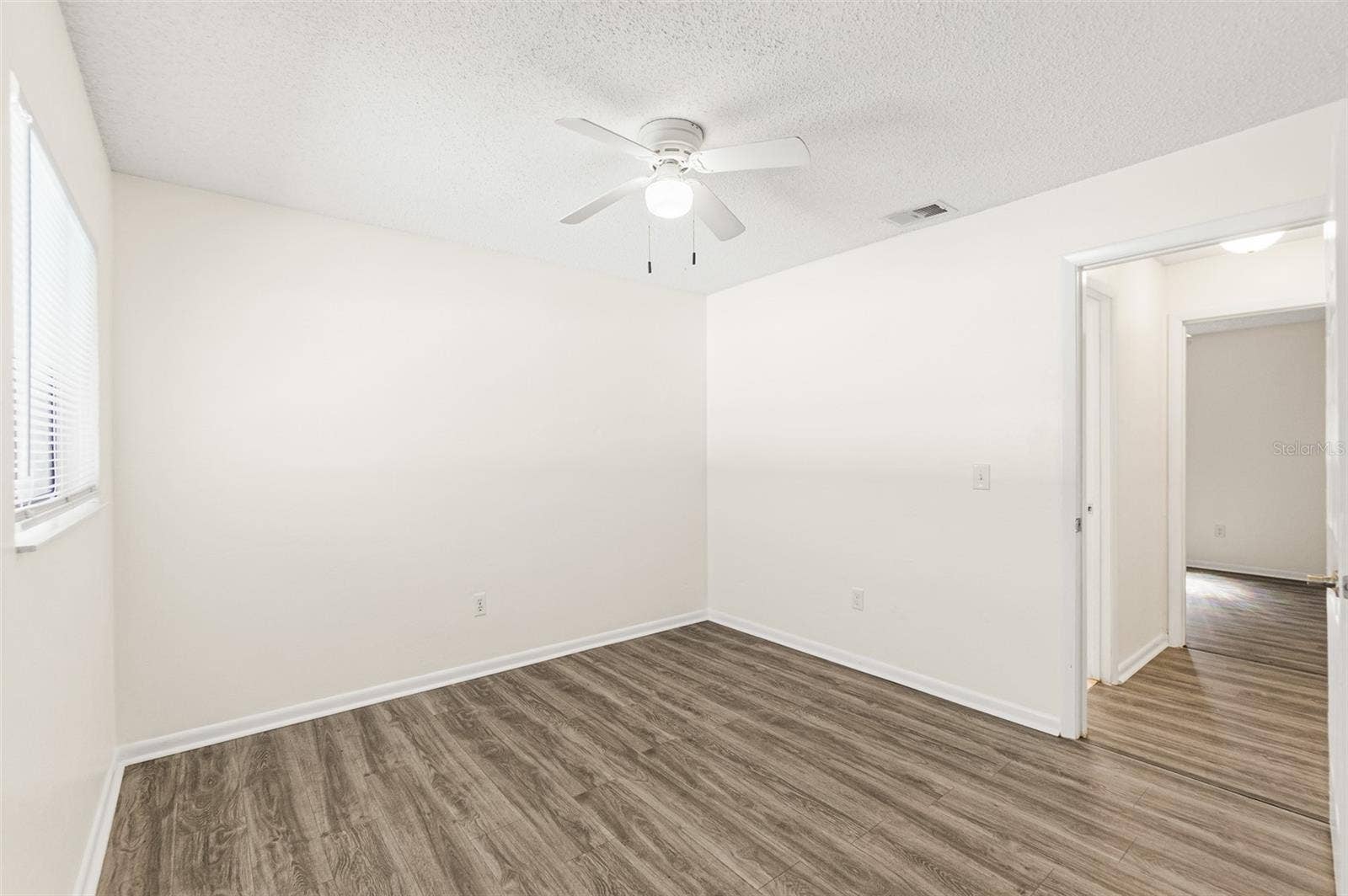 38 E DIAMOND DRIVE, Palm Coast, FL 32164 38 E DIAMOND DRIVE, Palm Coast, FL 32164