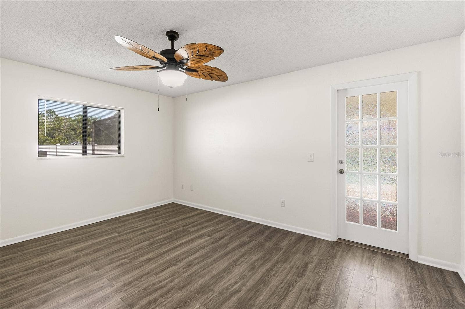 38 E DIAMOND DRIVE, Palm Coast, FL 32164 38 E DIAMOND DRIVE, Palm Coast, FL 32164