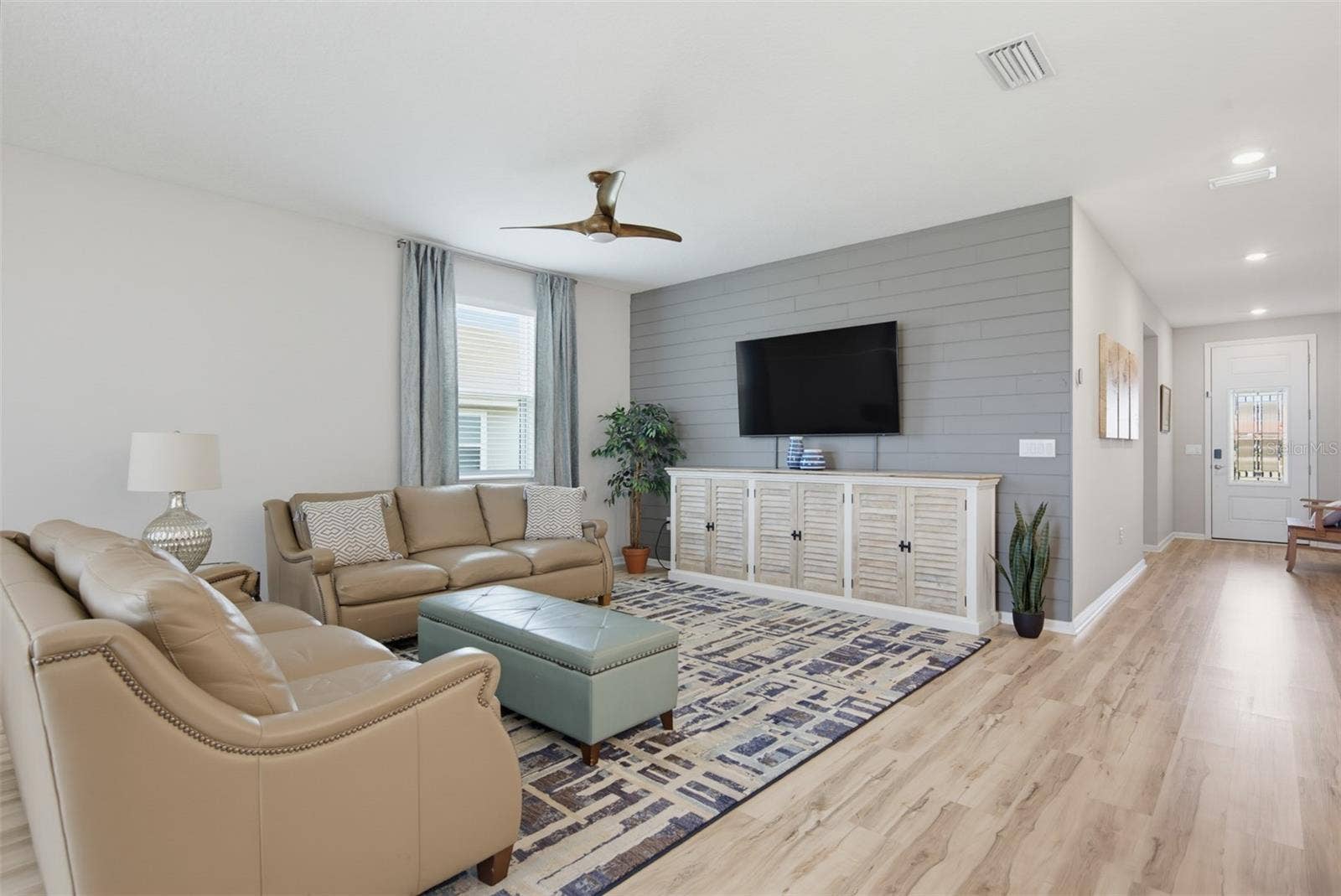 43 LAS CASITAS BOULEVARD, Palm Coast, FL 32137 43 LAS CASITAS BOULEVARD, Palm Coast, FL 32137